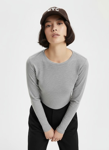 studioselect Póló 'Branka' - szürke