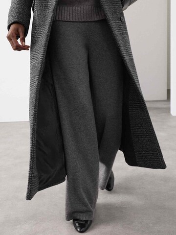 Marks & Spencer Wide leg Pants in Grey