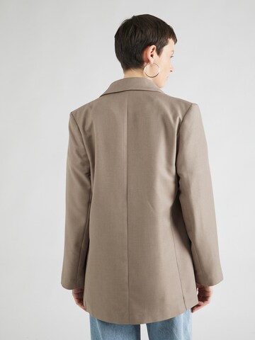 Blazer di River Island in beige