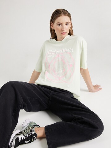 T-shirt Calvin Klein Jeans en vert : devant