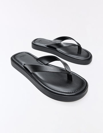 Infradito di Bershka in nero