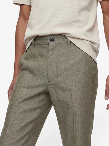 Regular Pantaloni cu dungă 'SLHELLIOT' de la SELECTED pe verde
