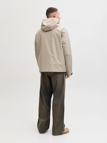 JACK & JONES Φθινοπωρινό και ανοιξιάτικο μπουφάν σε γκρι