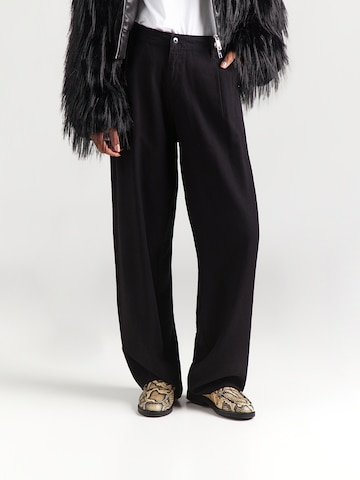 G-STAR - Pierna ancha Pantalón plisado en negro: frente