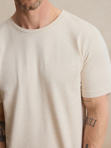 DAN FOX APPAREL Póló 'Caspar' - bézs