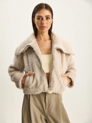 Bianco Lucci Between-seasons coat in Beige