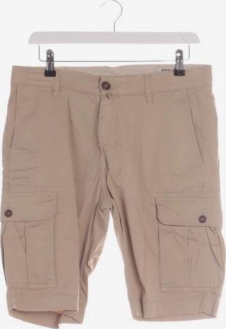 PIERRE CARDIN Shorts in 31-32 in White: front