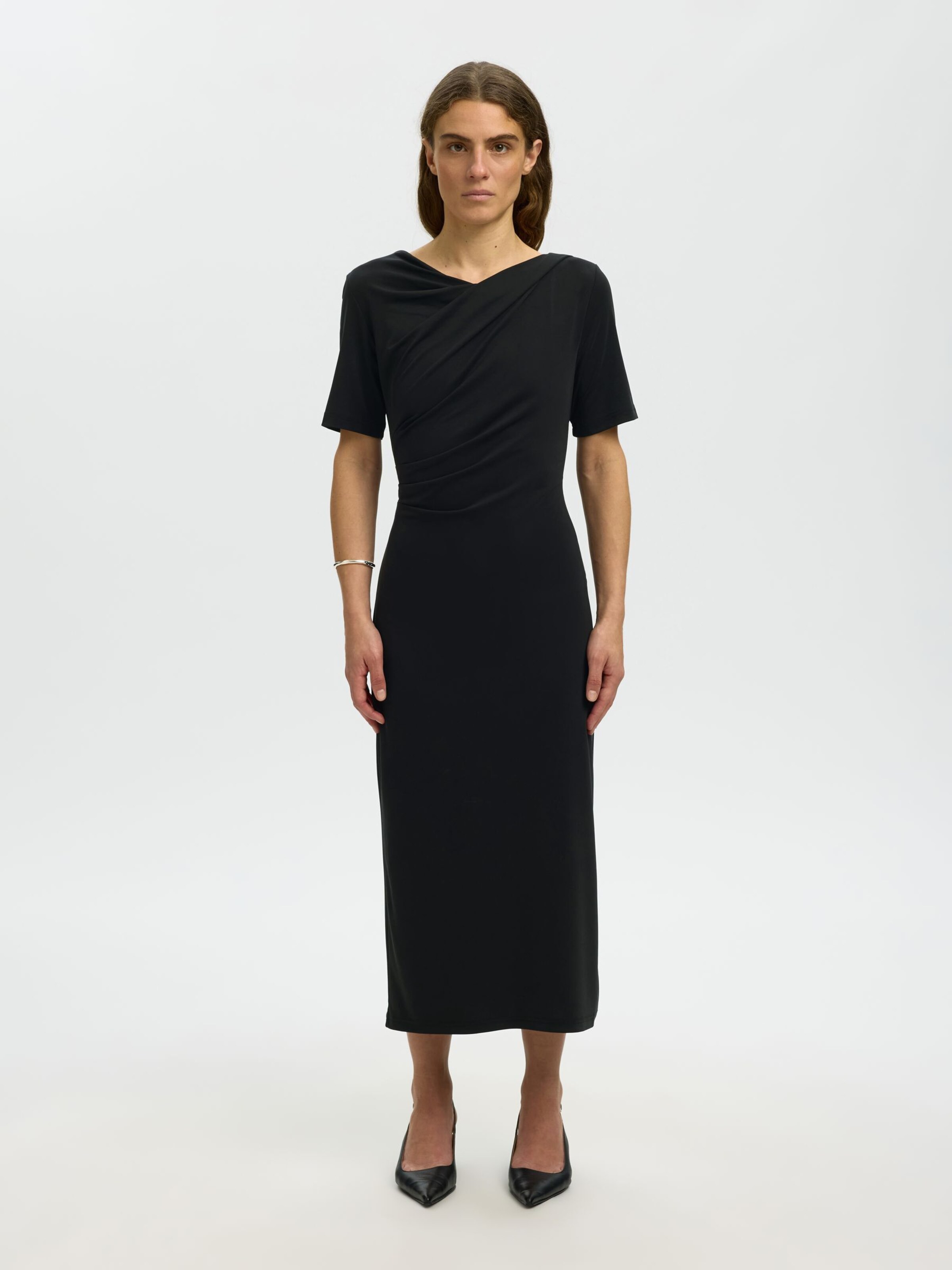 SELECTED - Vestido en negro: frente