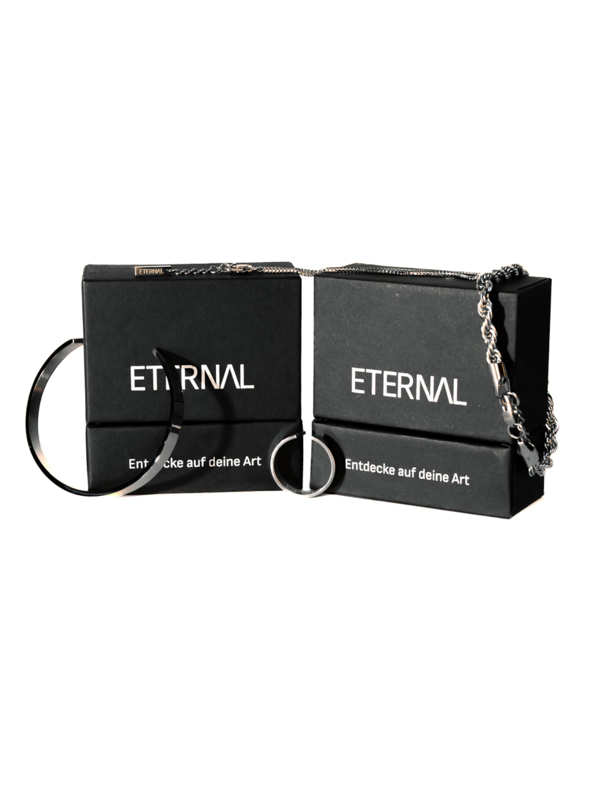 Eternal Ring 'Minimal Ring' in Black