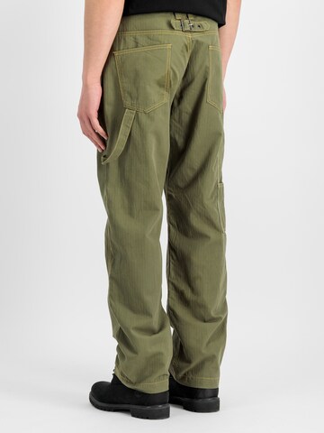 ALPHA INDUSTRIES Loosefit Jeans in Grün: Rückseite