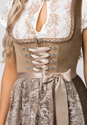 STOCKERPOINT Dirndl in Braun