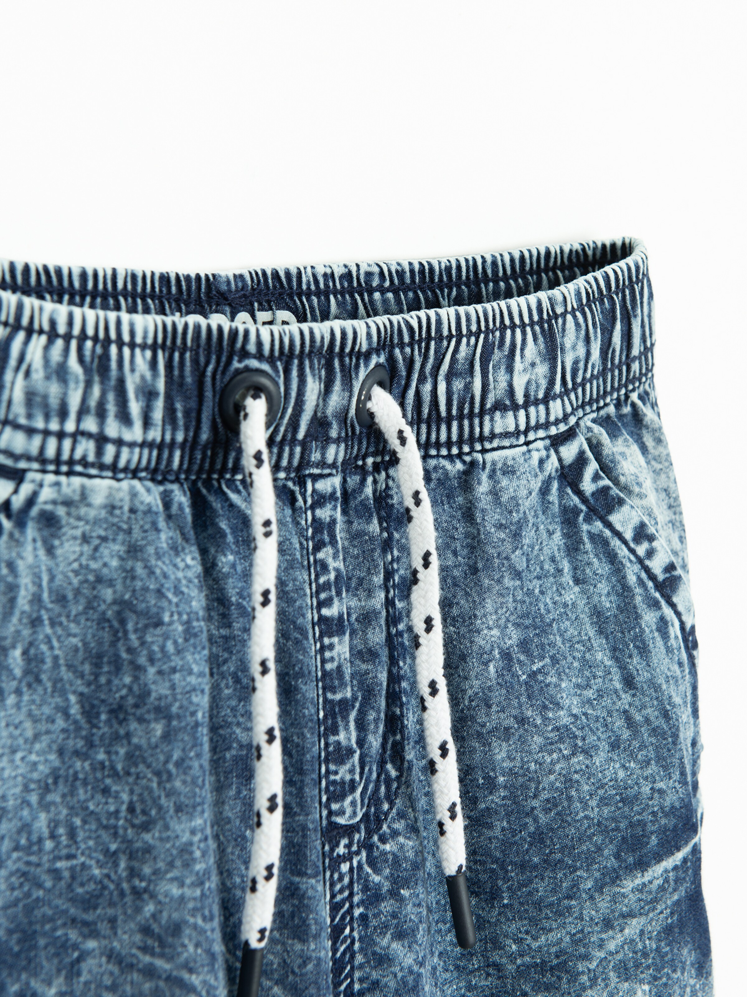 Cool Club Tapered Jeans in Blau