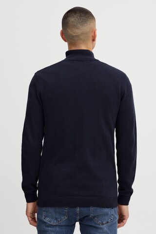 !Solid Pullover in Blau