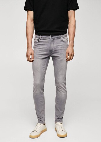 MANGO MAN Skinny Fit Дънки 'Jude' в сиво: отпред