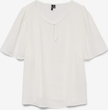 Chemisier Vero Moda Curve en blanc : devant