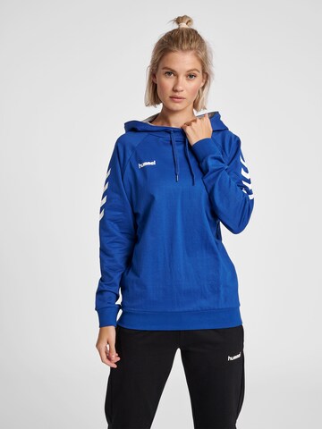 Hummel Sportief sweatshirt in Blauw: voorkant