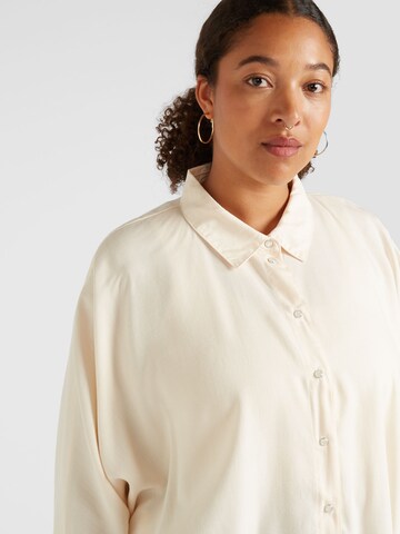 ONLY Carmakoma Blouse 'CARGRACE' in Beige
