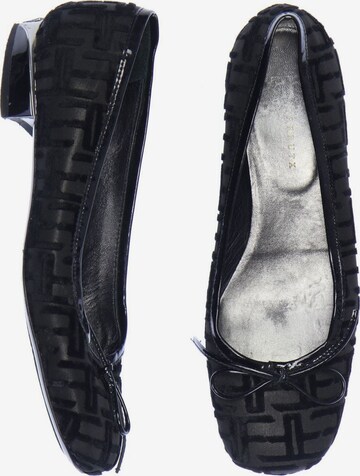 Farrutx Flats & Loafers in 36 in Black: front