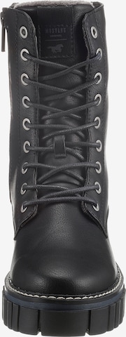 MUSTANG Lace-Up Ankle Boots in Black