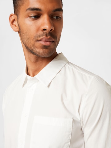 ABOUT YOU Regular fit Button Up Shirt 'Noah' in White