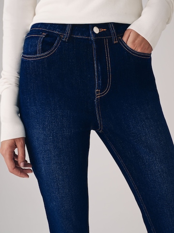 The Set Flared Jeans in Blau