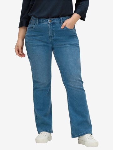 SHEEGO Boot cut Jeans in Blue: front