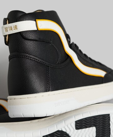 Superdry Sneaker in Schwarz