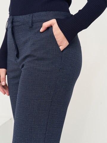 Camomilla Italia Regular Pants 'Clair' in Blue