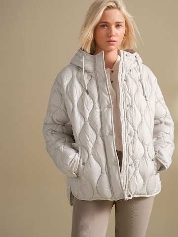Veste mi-saison Next en blanc