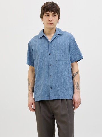 Jack & Jones Premium - Ajuste confortable Camisa 'JPRCCeaston' en azul: frente