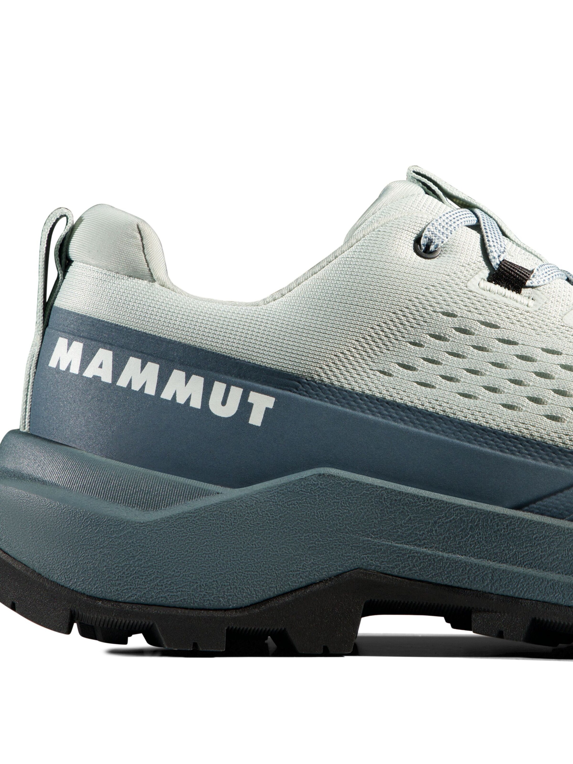 MAMMUT Flats 'Sertig III' in Green