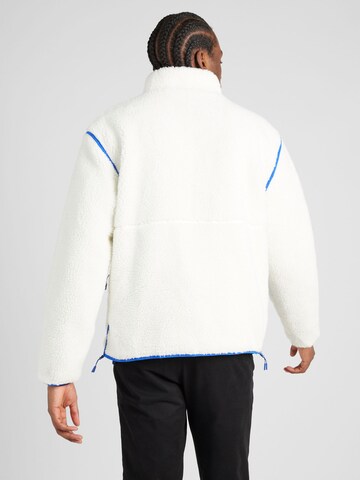 Jachetă  fleece de la TOPMAN pe alb