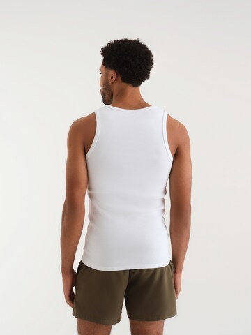 TRAPP Μπλουζάκι 'Thore' σε λευκό