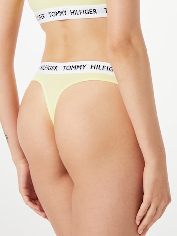 regular String di Tommy Hilfiger Underwear in giallo