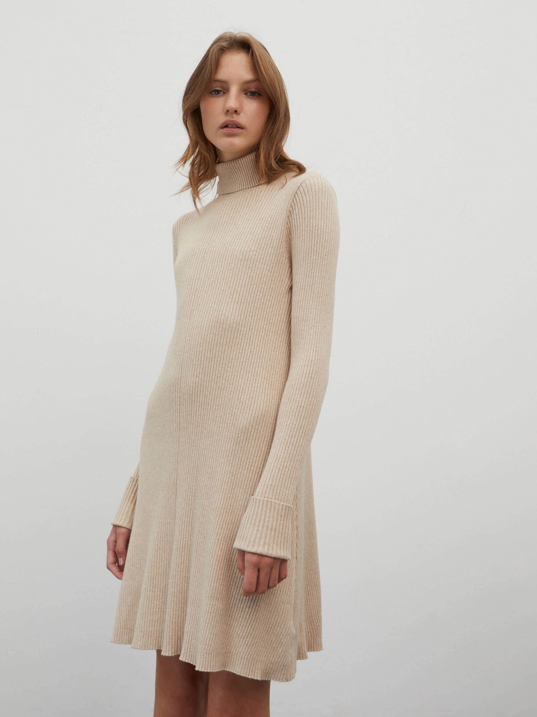 EDITED Produits Robe 'Conny' beige