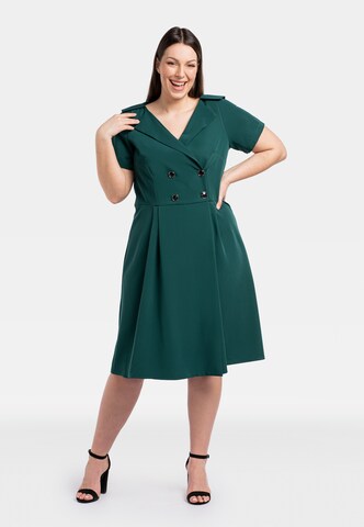 Robe-chemise ' KATARZYNA ' Karko en vert : devant