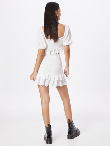 River Island - Falda en blanco