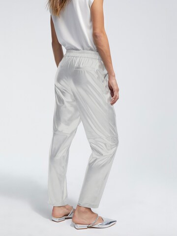 Regular Pantalon Lola Casademunt en gris