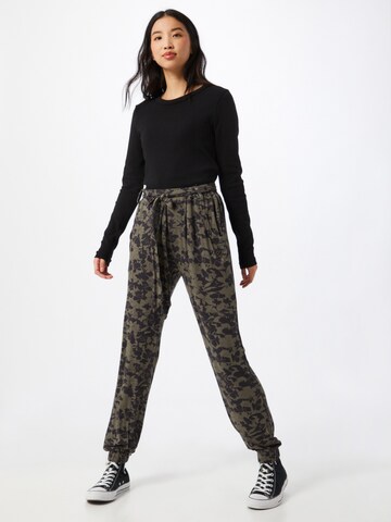 Alife and Kickin Tapered Hose 'Alice' in Grün