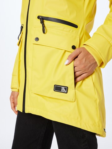 Manteau fonctionnel 'AudreyAK' Alife and Kickin en jaune