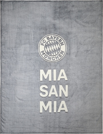 FC BAYERN MÜNCHEN Blankets 'FC Bayern München' in Grey: front