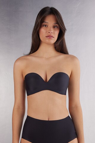 INTIMISSIMI Bandeau Bra in Black: front