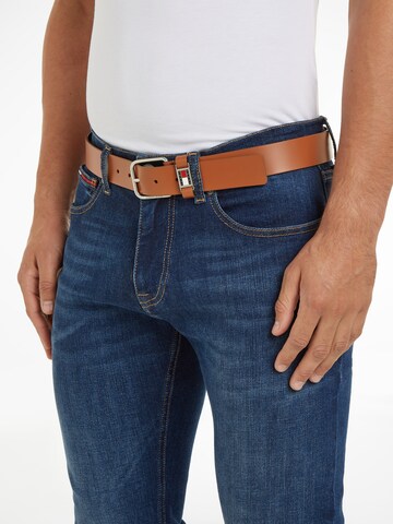 Ceinture 'Scanton 3.5' Tommy Jeans en marron : devant