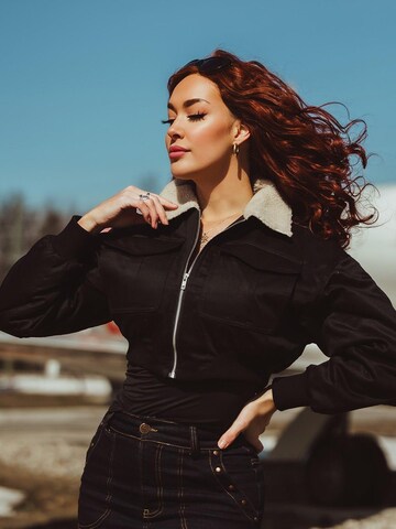 Queen Kerosin Between-Season Jacket in Black
