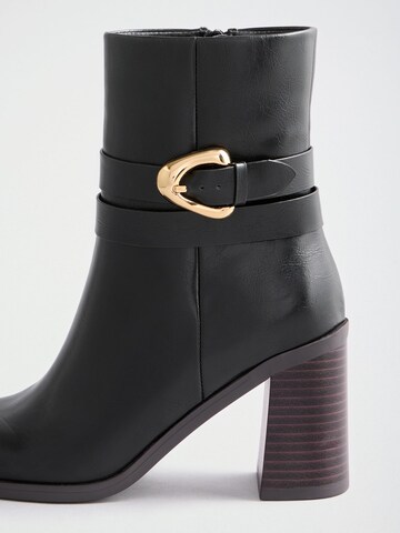 Friends Like These - Botines en negro