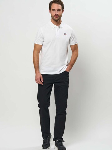 Coupe regular Chemise 'VMMike' VINSON en blanc