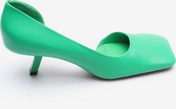 Balenciaga High Heels & Pumps in 39 in Green: front