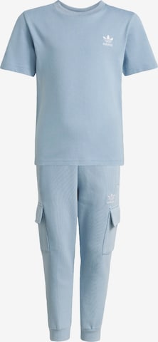 ADIDAS ORIGINALS Strój do biegania 'Hoodie Cargo Set' w kolorze niebieski: przód