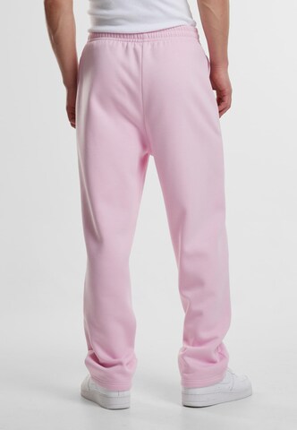 Loosefit Pantaloni di Urban Classics in rosa