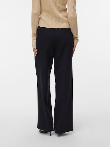 VERO MODA - Pierna ancha Pantalón de pinzas 'VMMAYLI' en negro